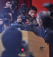 [포토] 국회통과 '김영란법' 입장 밝히는 김영란