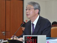 [포토] 답하는 임종룡 금융위원장 후보자