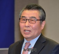 [포토] 4.29 재보선 애국시민 후보, 발언하는 최인식대표