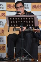 [포토] 쎄시봉콘서트에 합류한 조영남