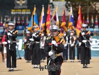 [포토] 합동임관식, 국방부3군 의장대 시범
