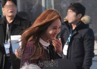 [포토] 소녀시대 유리, 쑥스러운 입장