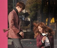 [포토] 엑소 수호, 소녀시대 유리 '눈 뜰수가 없어'