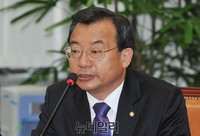 [포토] 모두발언 하는 새누리당 이정현 의원