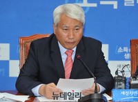 [포토] 발언하는 새정치 백군기 의원