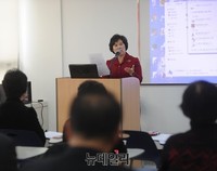 [포토] 공학연, '논문표절, 종북성 갖춘 김상률 수석 해임요구'