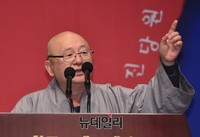 [포토] 종북세력청산범국민협의회, 발언하는 법철 스님