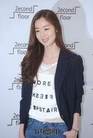 [포토] '백장미' 한선화 보러 백화점이 '들썩'