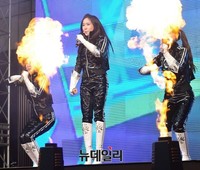 [포토] 크레용팝 컴백, 오랜만에 보는 직렬5기통 춤