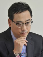 [포토] 인터뷰 진행하는 서울 관악 무소속 변희재 후보