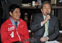 [포토] 청년들 만난 김무성 대표와 오신환 후보