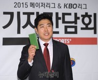 [포토] 정민철 해설위원 '공부하느라 1시간밖에 못자'