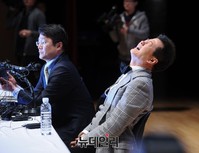 [포토] 억대 도박설, 태진아 '억울함에 몸부림'