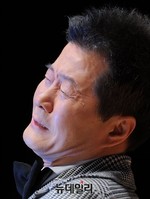 [포토] 태진아 '억울함에 흐르는 눈물'