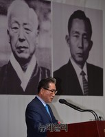 [포토] 축사하는 손병두 한국선진화포럼 회장
