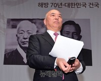 [포토] 자유통일 강연마친 문창극 전 총리지명자