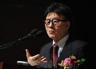 [포토] 강연하는 뉴데일리 류근일 고문