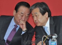 [포토] 대화 나누는 김무성 대표와 서청원 최고위원