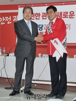 [포토] 관악을 새누리당 오신환 예비후보 지원나선 김무성
