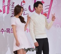 [포토] 박유천-신세경 같이 '브이'