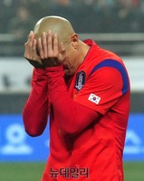 [포토] 눈물 흘리는 차두리 선수