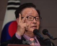 [포토] 4.3사건바로알기, 인사말하는 홍석표 공동대표