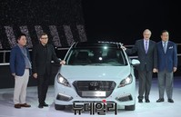 [포토] 슈틸리케 감독과 함께한 '소나타 플러그인 하이브리드'