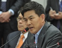 [포토] 발언하는 새누리당 김태호 최고위원