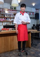 [포토] 일일셰프로 변신한 배우 이종혁