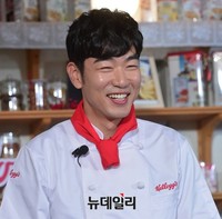 [포토] 활짝웃는 이종혁, 일일셰프 도전