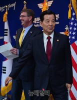 [포토] 한-미 공동기자회견 가진 양측 국방부장관