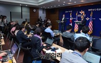 [포토] 질문받는 한-미 국방부장관