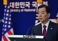 [포토] 답변하는 한민구 국방부장관