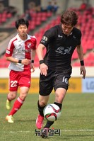 [K리그] 드리블하는 성남 황의조