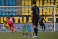 [K리그] 성남 히카르도 패널티킥