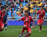 [K리그] 첫 골 성공시킨 박주영