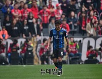 [K리그] 후반전, 교체되는 이천수