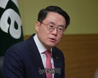 [포토] 질의에답하는 김재수 사장