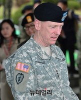 [포토] 특수전사령관 이취임식에 참석한 샴포 미8군사령관