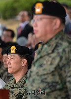 [포토] 이취임하는 특수전사령관
