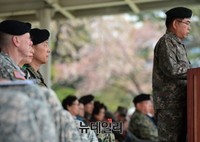 [포토] 훈시하는 김요환 육군참모총장