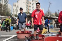 [포토] 봄맞이 이불빨래 봉사 나선 오세훈-오신환