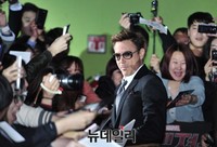 [포토] 한국팬들 함성에 놀란 로버트 다우니 주니어