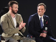 [포토] 헐리우드 남남케미, 크리스 에반스과 마크 러팔로