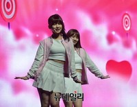 [영상] 신인걸그룹 '오마이걸'이 부르는 Once OST