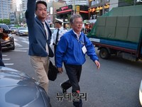 [포토] 신림역 집중유세에 나선 문재인 대표