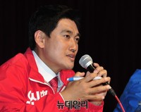 [포토] 사시존치 발언하는 새누리당 오신환 후보