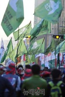 [포토] 종각역 인근 가득 메운 건설노조