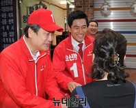 [포토] 오신환 후보 지지호소하는 김무성 대표