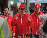 [포토] 오신환 지지호소하는 김무성 대표